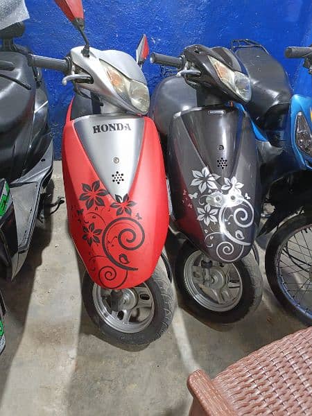 united 100cc scooter contact at 03004142432 14