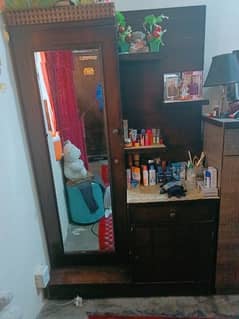 Urgent sale. Dressing Table in good condition (Galss cracked)