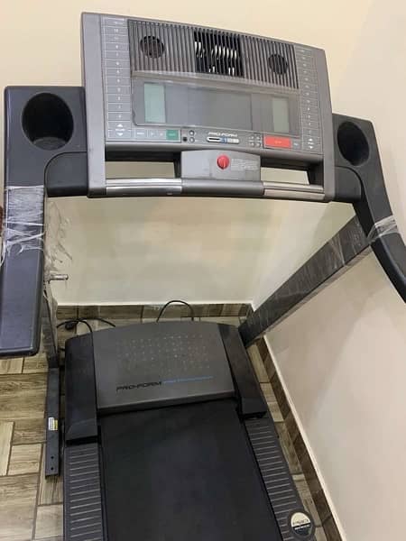 TREADMILL for sale new condition Single handedly used only with care 4