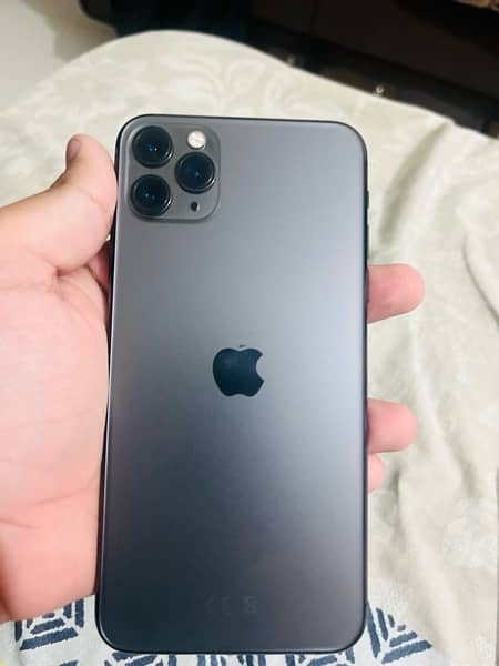 iphone 11 pro max 64gb JV approved 1