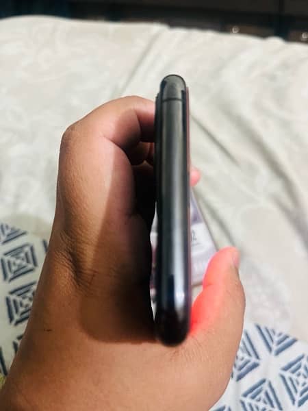 iphone 11 pro max 64gb JV approved 5