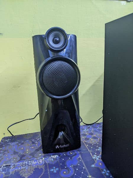 Audionic mega 100 speakers Woofer 4