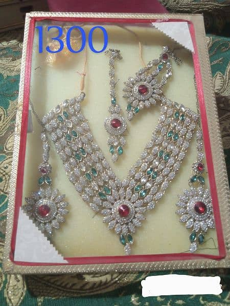 Artificial Jewellery Sets good condition 5