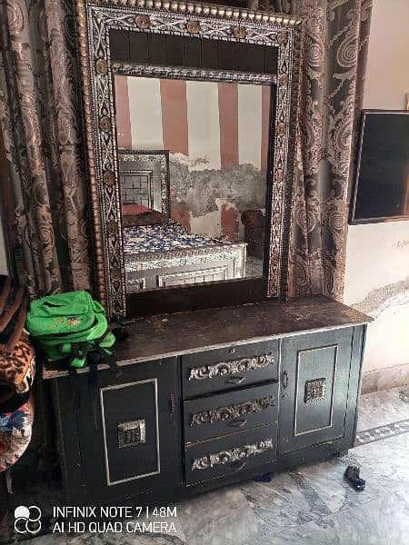 Bed with 2 side tables & Dressing Table & Showcase (Without Matris) 1