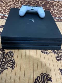 PS4 pro 10/09 condition