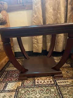 new 3 table set in a very good condition