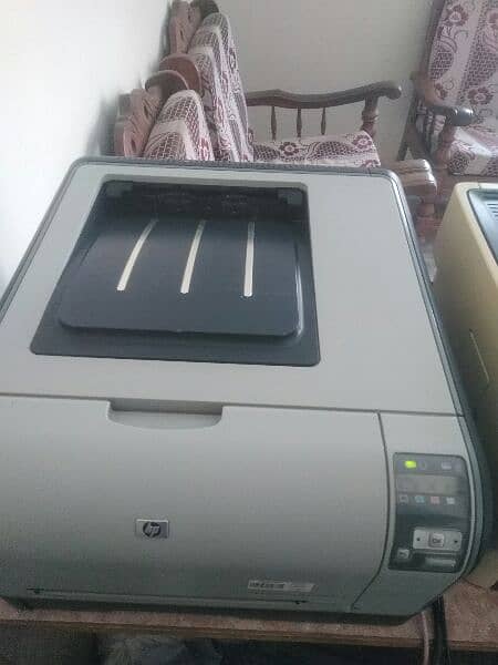 HP Color LaserJet CP1515n Laser Printer 3