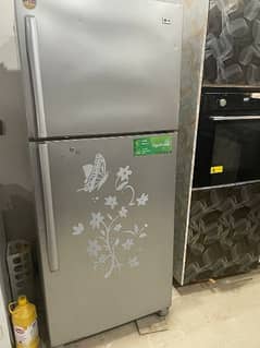 LG 18 Cubic imported Refrigerator - Excellent Condition