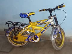 Bicycle for 6 to 8 year kids in good condition