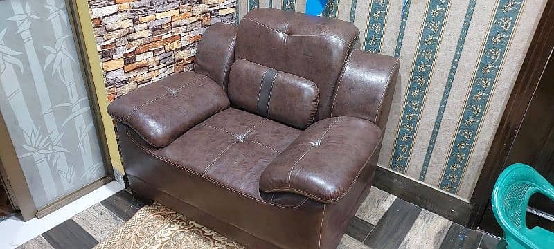 Sofa set for sale condition 10/10 2