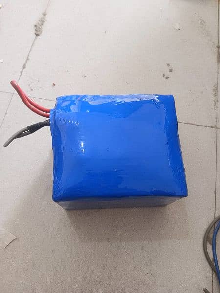 12v 12.6v 132ah  lithium ion battery 3s 1p 0