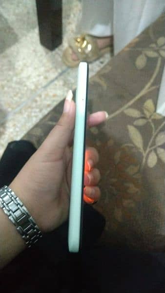 Redmi A1 Plus (first class condition) 4