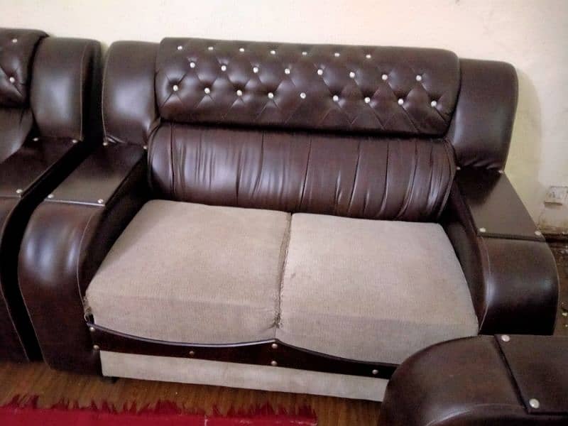 6 seater sofa Set Stylish fine quality 1