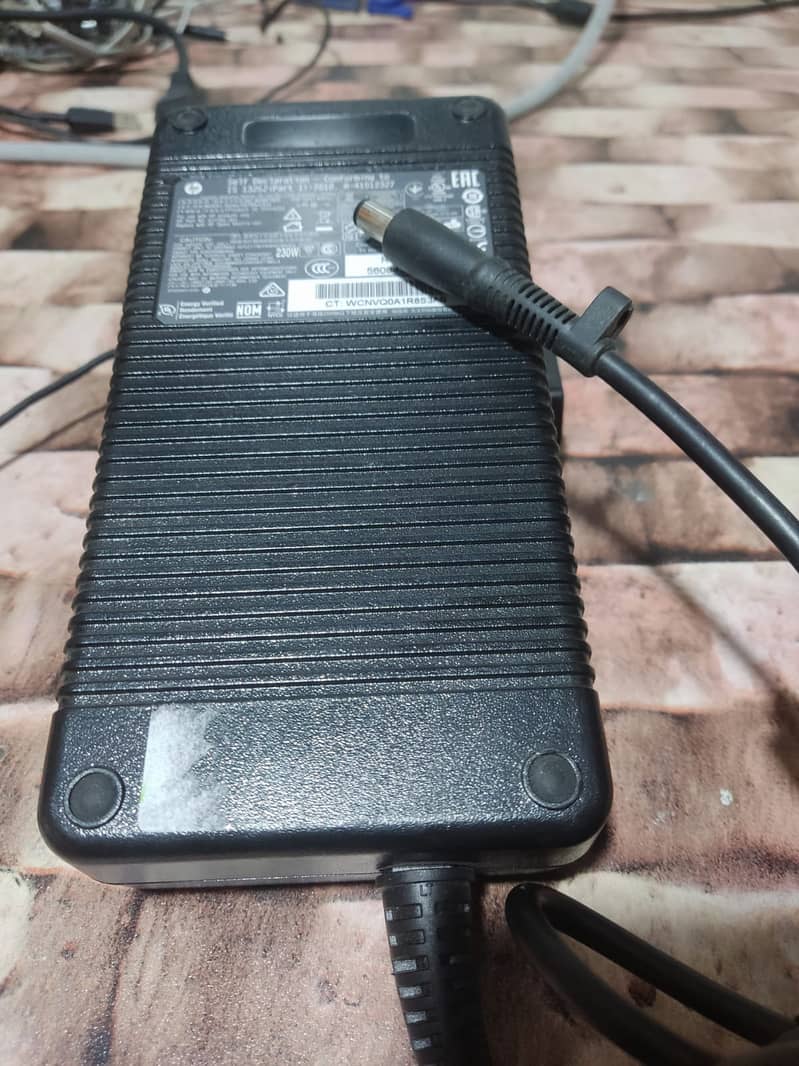 HP Centrino 230watt Power Adapter(Supply) or Charger 19volt 11.8Amp 7