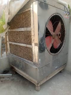 Air cooler for sale condition 10/9 khasay bi abi new hi ha or 220 w ha