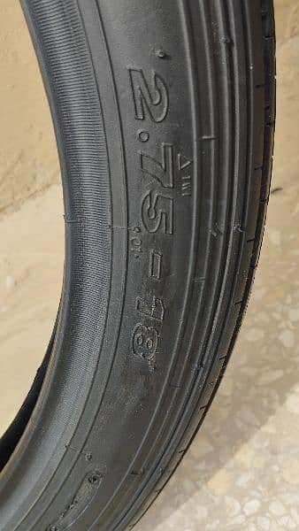 Suzuki panther original tyres 90/90-18 and 2.75-18 with tubes. 2
