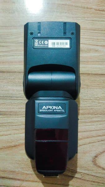 Apkina AP600TTL speed light 2