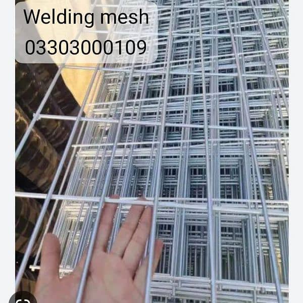 Chain link fence Razor barbed security welding mesh u gi Ms wire pipe 9