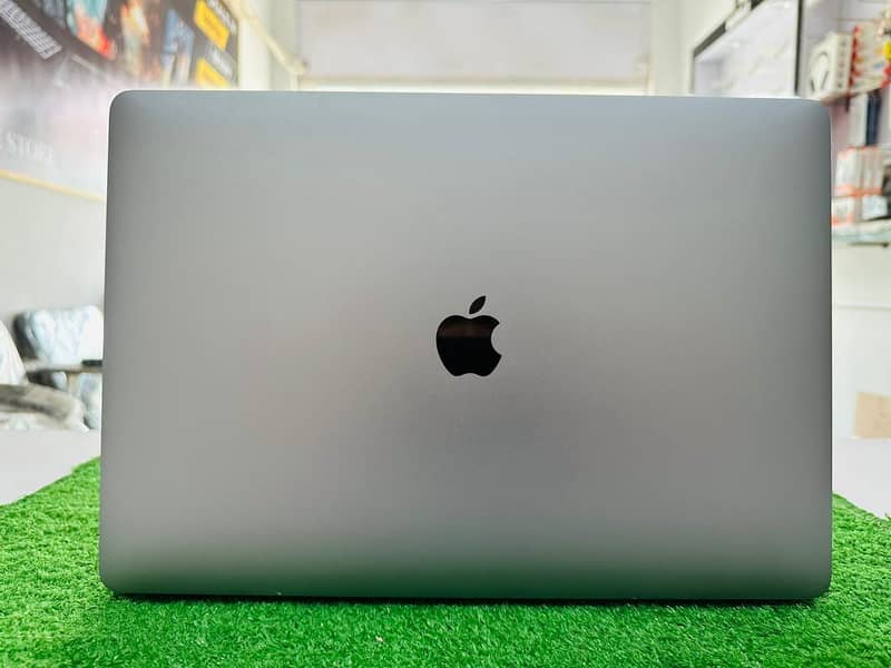 Apple MacBook Pro 2019 Ci7 15'' 32gb/512 (Fresh Condition Best Price) 3