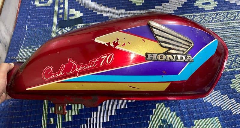 Honda CD 70 1999 model Genuine Fuel Tank aur Side Cover Read Add First 1