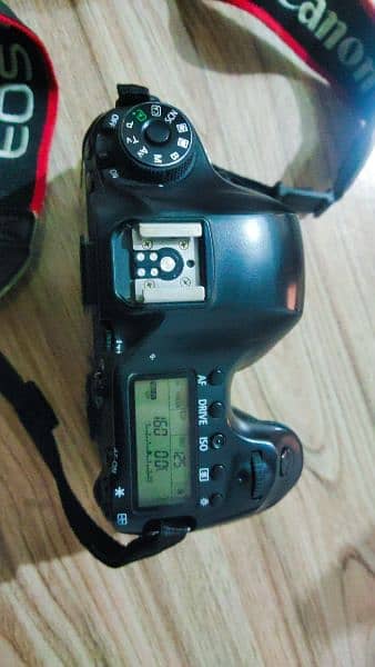 Canon 6D Body Full frame Body with original charger and 2 batteries 1