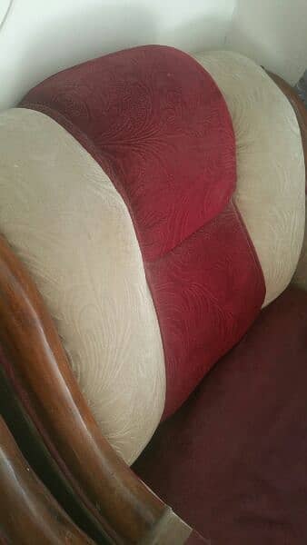 5 Seater Sofa good Condition  urgent sale 03152434975. 2