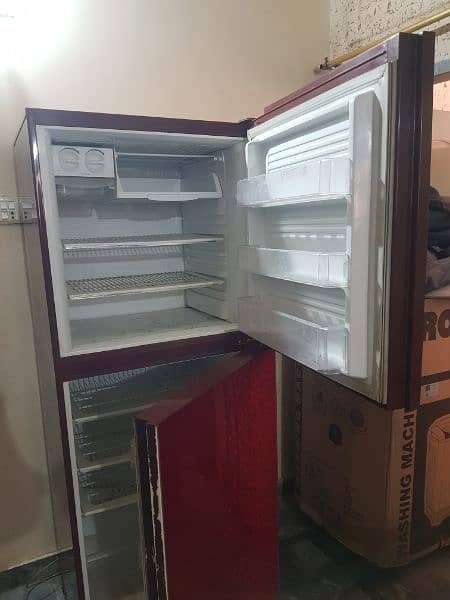 pel glass door refrigerator good condition urgent sell 7