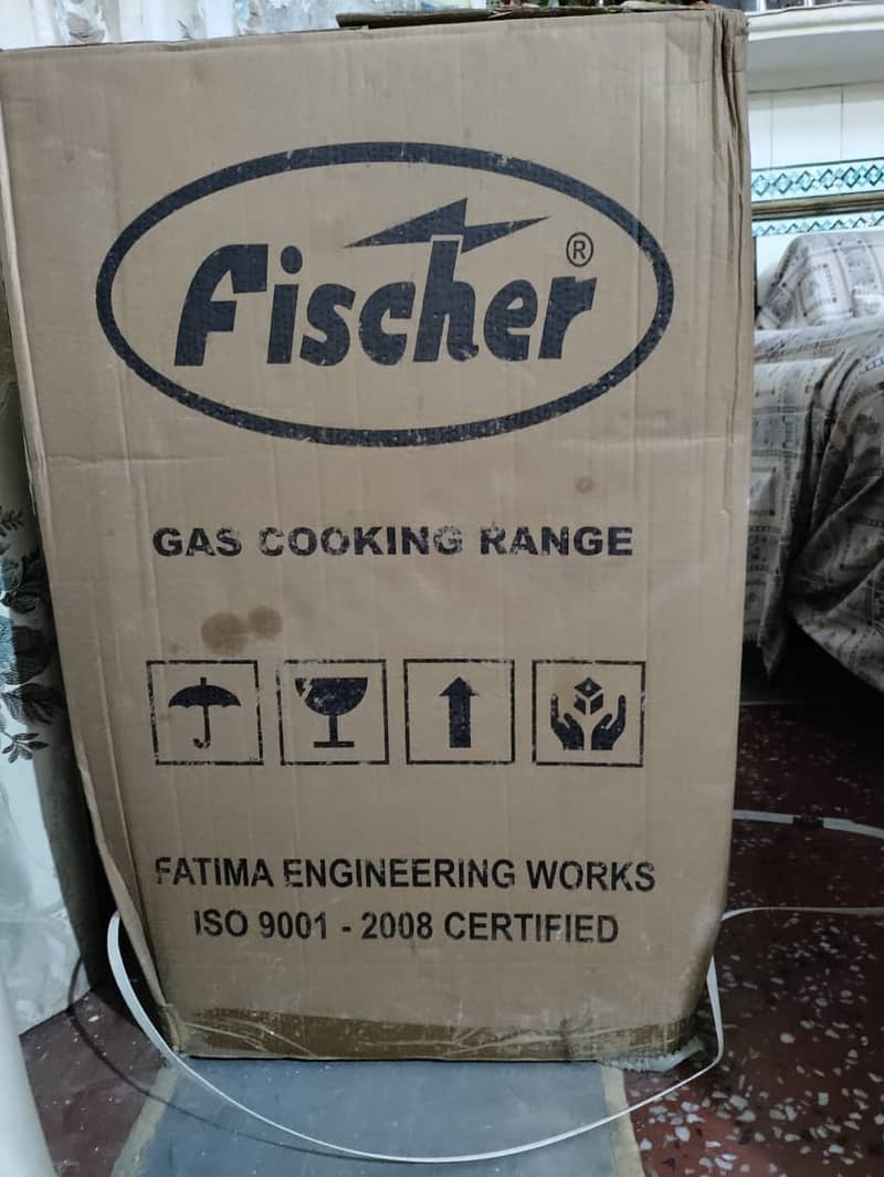 New Fischer Cooking Range 3 burner - Glass top 1