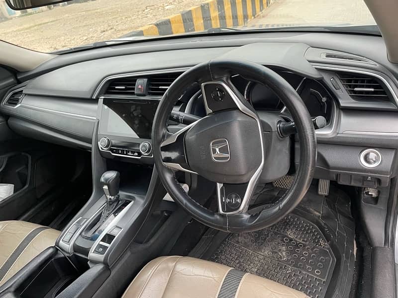 Honda Civic 2017 UG immaculate condition 5