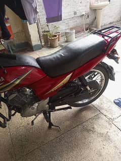 Yamaha 125 Z 2019 model excellent  condition  is available for sale 0