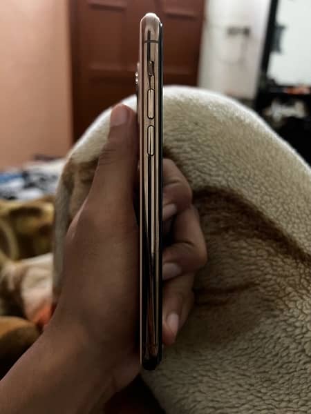 Iphone 11 Pro (256 GB) PTA APPROVED 3