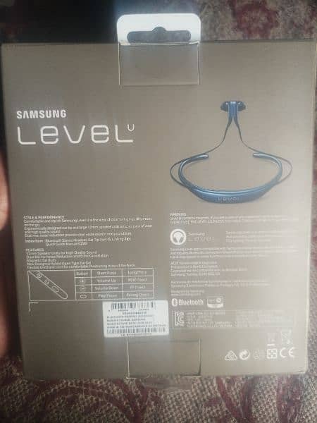 Samsung level U ORIGINAL 10/10 1