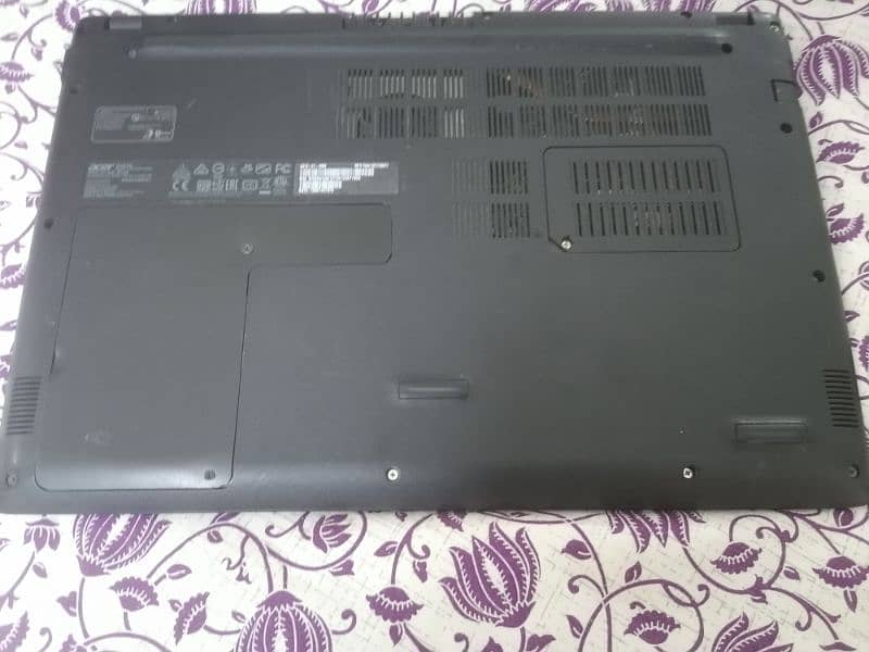 Acer A4 9th gen, 8 gb ram, 120 gb ssd 4