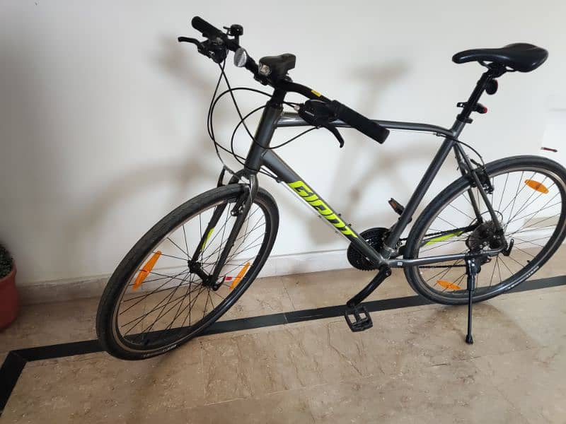 Giant Escape 3 Bicycle XL Hybrid bike 4