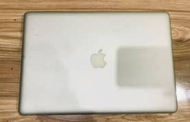 Mac Book Pro with charger (Early 2011) 0