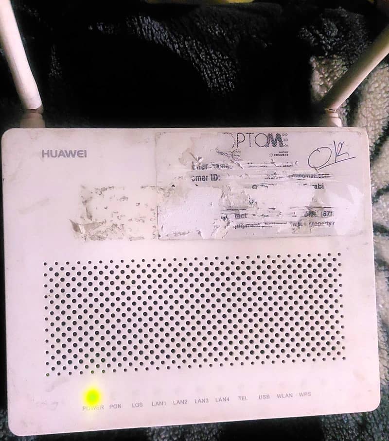 Huawei HG8546M | ONT | WiFi, 1x RJ45 1000Mb/s, 3x RJ45 100Mb/s, 1x RJ1 2