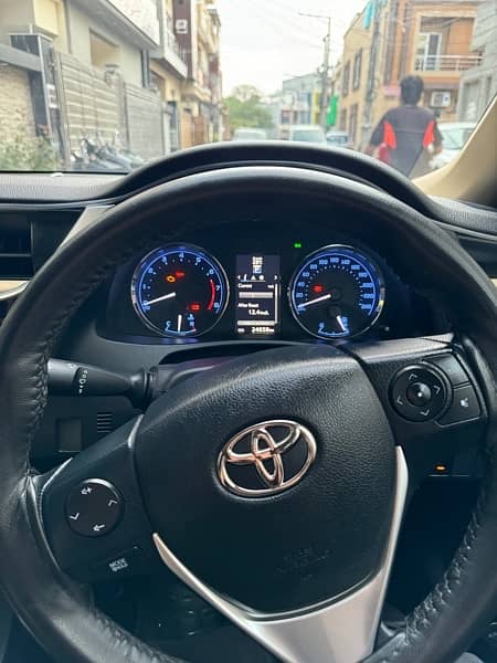 Toyota Corolla Altis 1.6X Automatic 3
