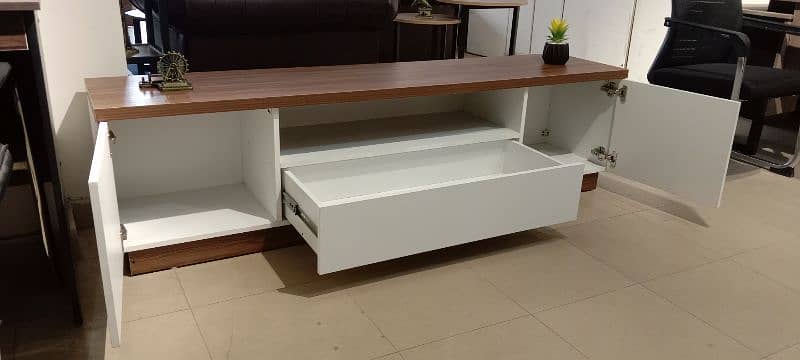 led rack/tv console 18