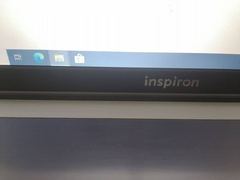 Dell inspiron 17 inch, core i5, 3rd gen, 4 gb ram, 320 gb hdd 4