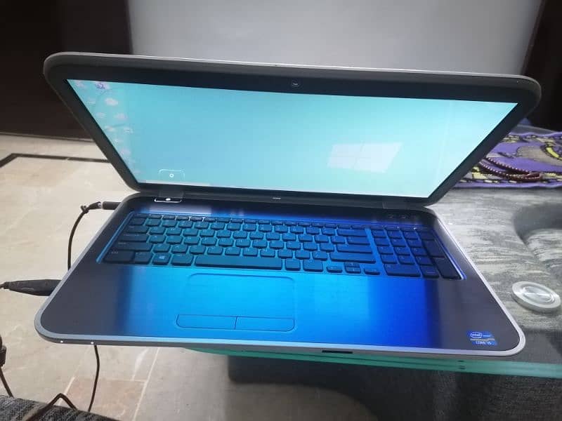 Dell inspiron 17 inch, core i5, 3rd gen, 4 gb ram, 320 gb hdd 10