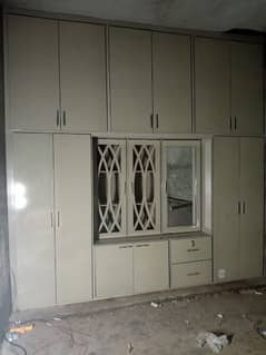 Carpenter/Kitchen cabinet / Kitchen Renovation/Office Cabinet/wardrobe