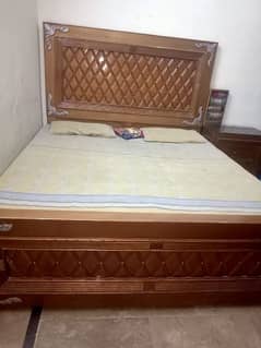 Bed urgent sale in lahore