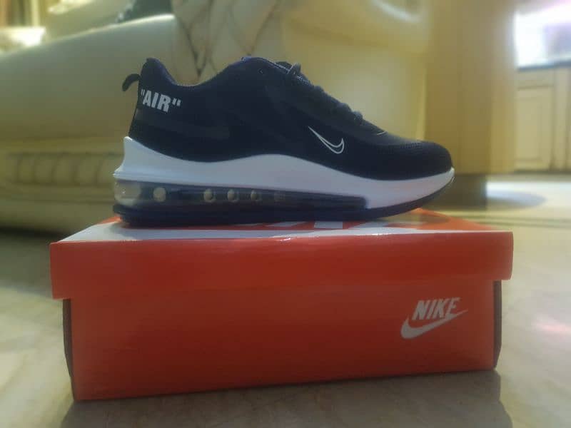 brand new Nike shoes 2