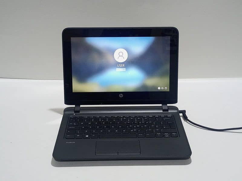 HP Probook 11 EE G2 laptop 1