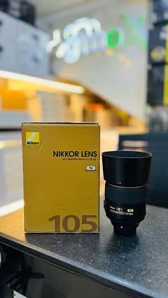 Nikon 105mm 1.4E ED Slightly used box complete