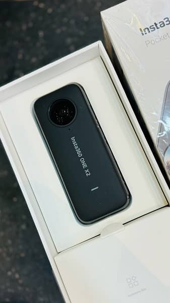 insta360 one x2 slightly used box complete accessories 1