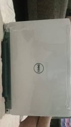 Dell e6540 i7 4th 8gbram 256ssd 2gb GPU 15.6led 130 wat charger