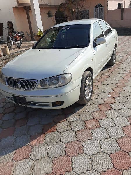 Nissan sunny 2005 3