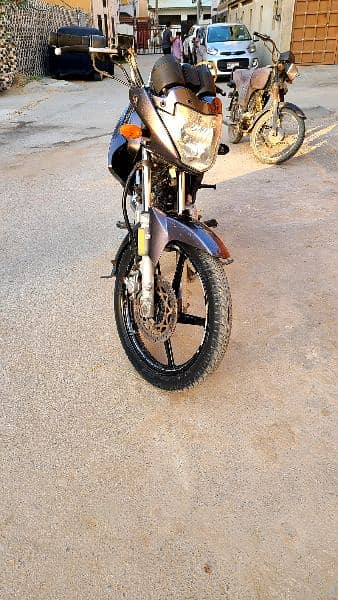 YBR 125 2016 model 5