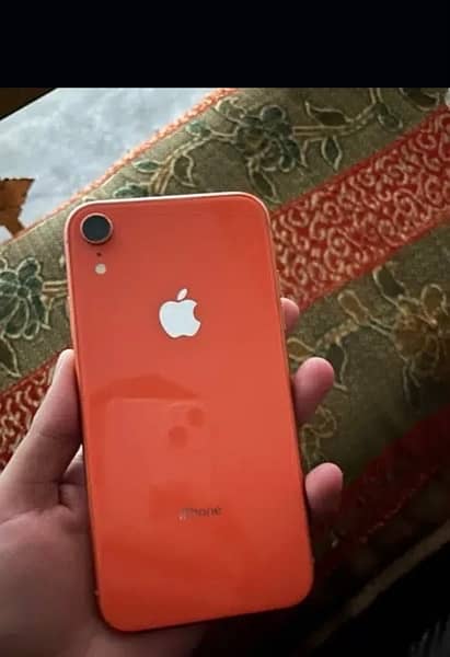 iPhone XR jv  64gb water pack all sim working 0